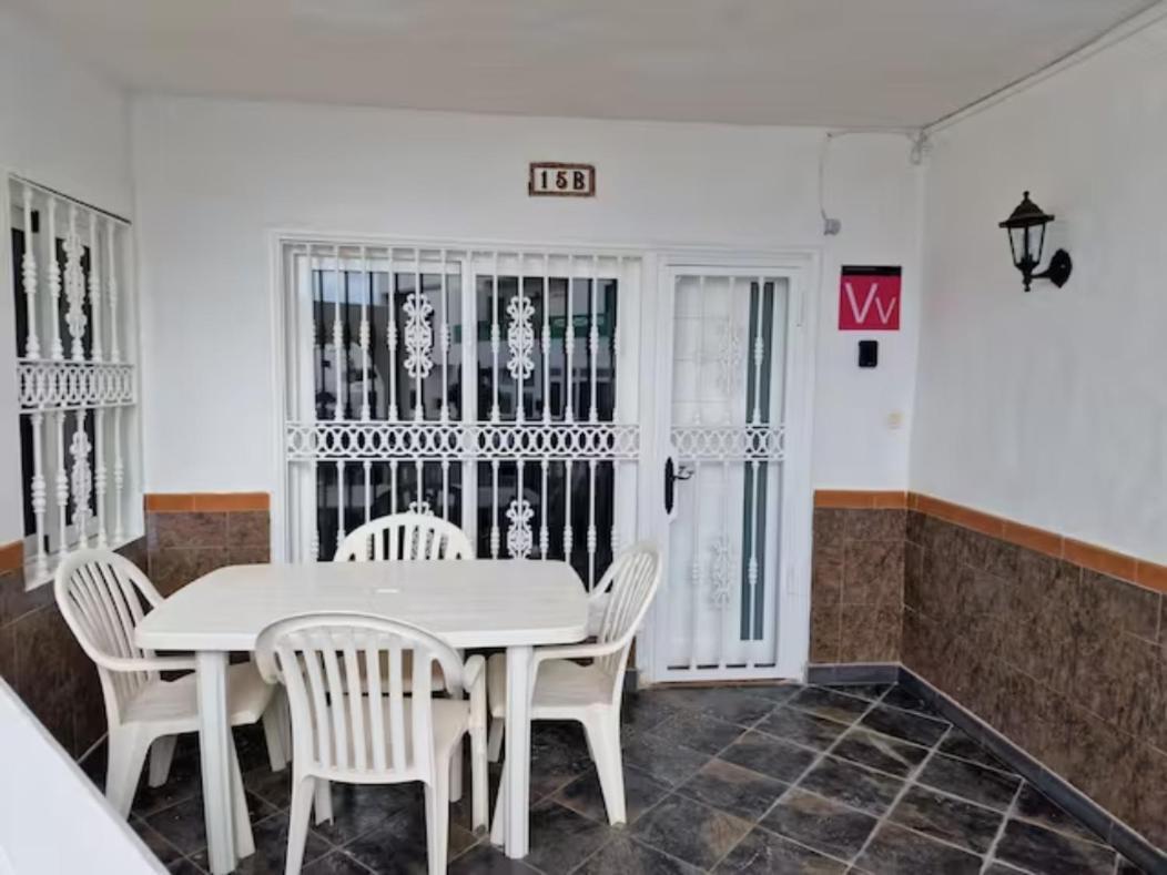 Casa Yei -Apto. A 4 Minutos De La Playa Tias Bagian luar foto